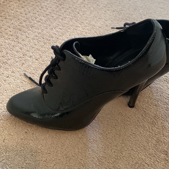 Aldo 37M shiny black ancle booties - Picture 2 of 7